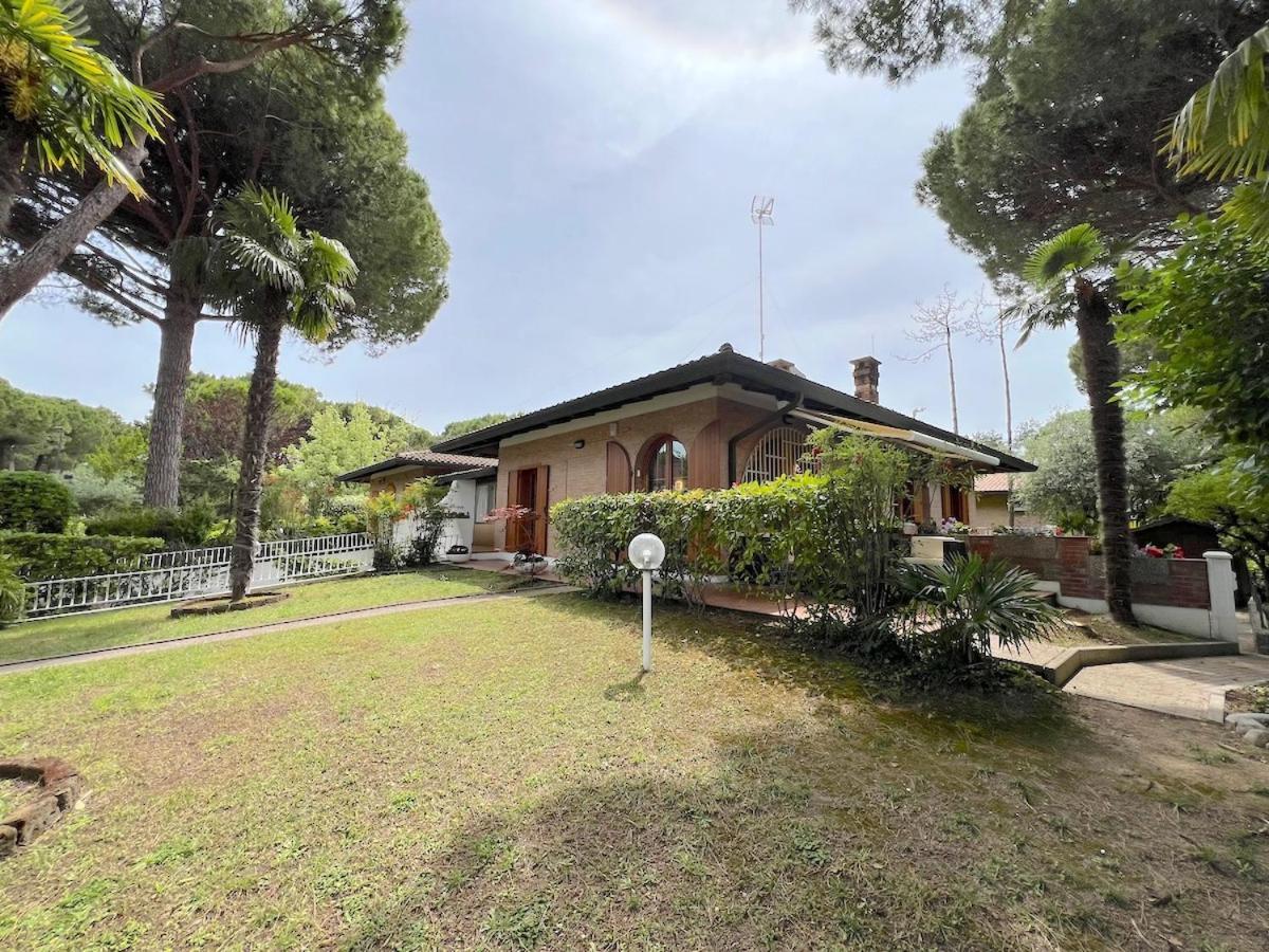 Villa Palm Lignano Sabbiadoro Exterior foto